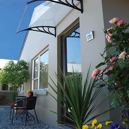Almond Court Motel Alexandra Exterior foto