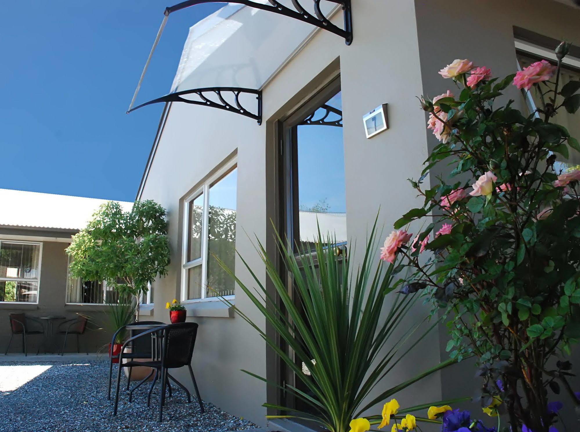 Almond Court Motel Alexandra Exterior foto